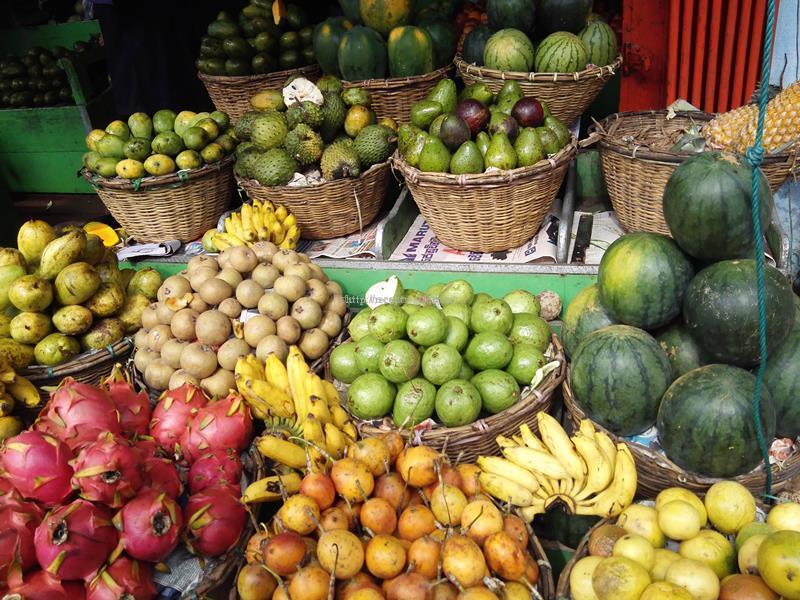 Плоды маракуйи на рынке Шри-Ланка
