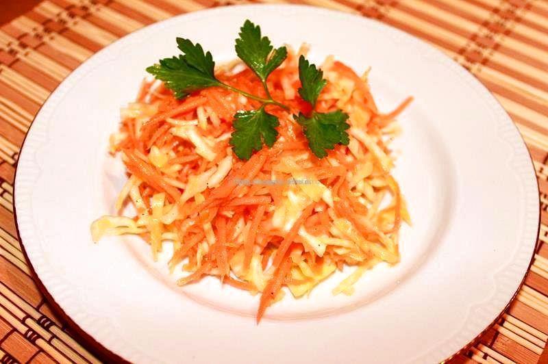 Салат из корейской моркови и капусты