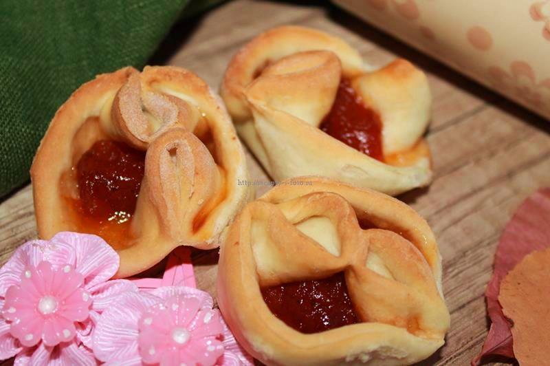 Булочки с вареньем