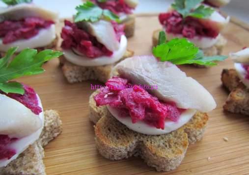 Бутерброды со свеклой