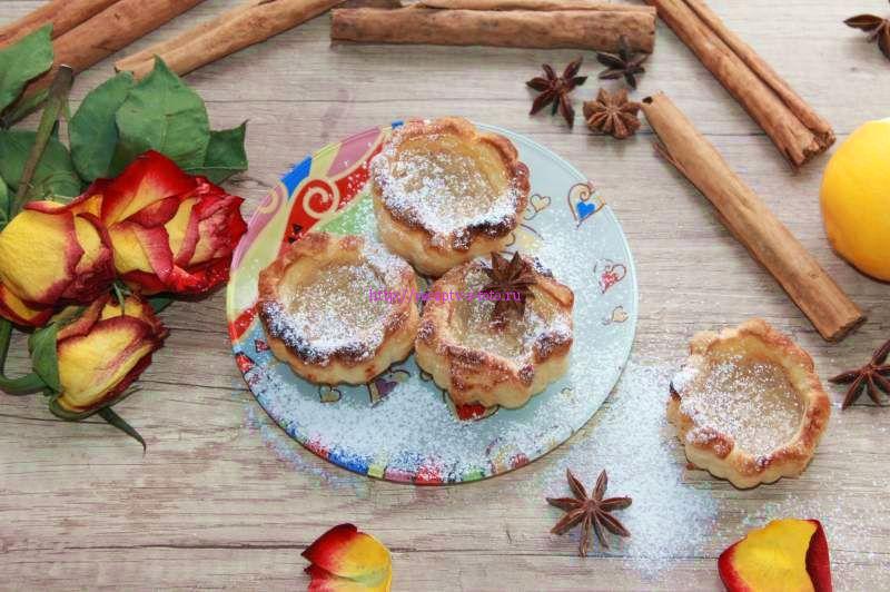 Слоеные пирожные с заварным кремом