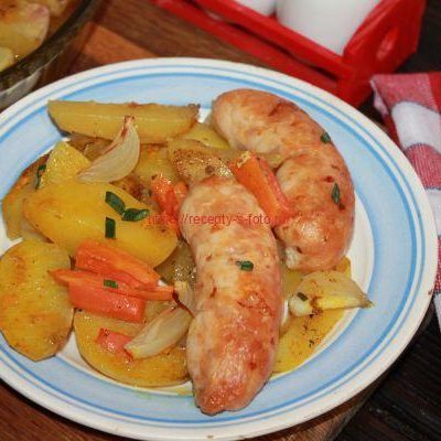 Картошка с колбасками в духовке