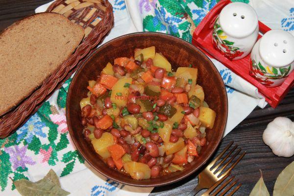 Рагу с мясом, картофелем, фасолью и помидорами рецепт с фото, как приготовить на centerforstrategy.ru