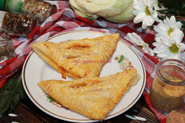 Пирожки дрожжевые с капустой в духовке рецепт фото пошагово и видео