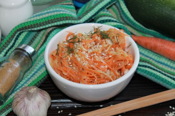 кабачки с морковкой